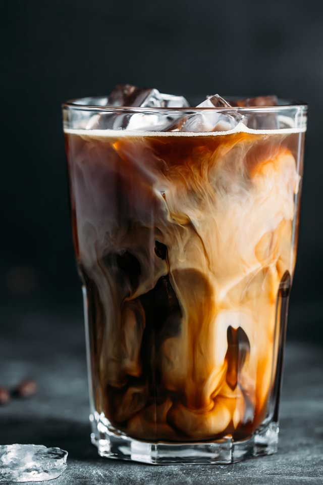 ICED CARAMEL MACCHIATO